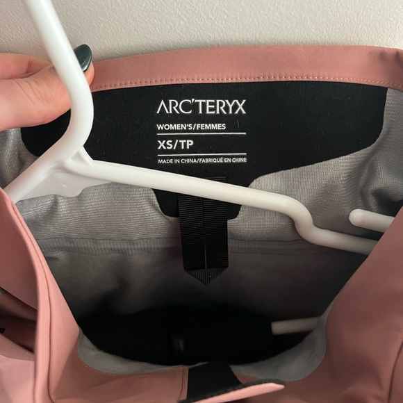 NEW Arc’teryx Ravenna LT - size XS - Picture 4 of 4